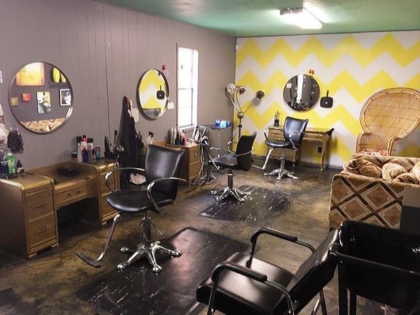 Chickasha Affordable Retail: 617 Chickasha Ave, Chickasha, OK 73018
